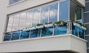 Cam Balkon